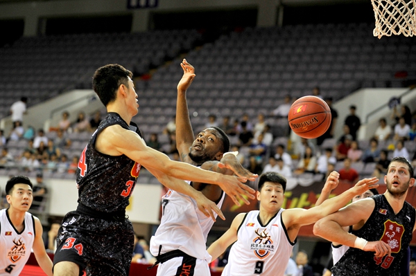 NBL北京國(guó)安雄鹿擊敗重慶蘭陵收獲兩連勝